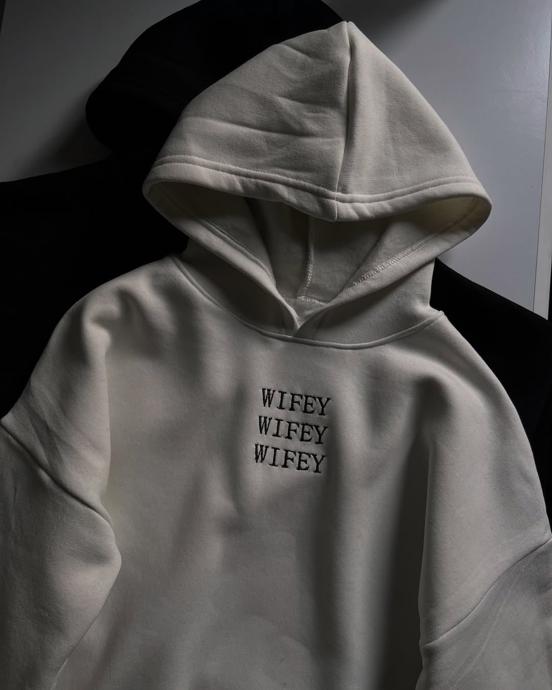 WIFEY HOODIE - THE MONTERO